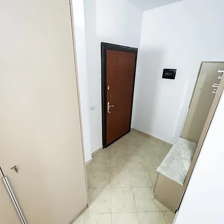 2 Bedrooms 981 * ドゥラス