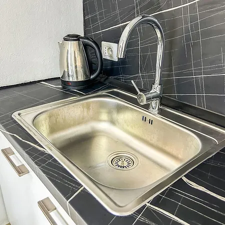 2 Bedrooms 981